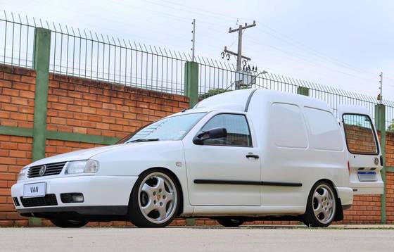 VOLKSWAGEN VAN 1.6 MI 8V GASOLINA 2P MANUAL
